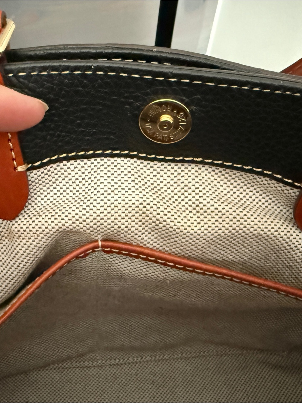 Dooney & Bourke Black and Tan Pebbled Leather Barlow - Picture 10 of 11